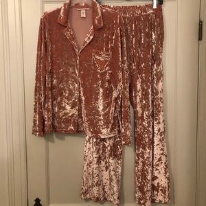 Victoria’s Secret Pink Velvet Pajama Set